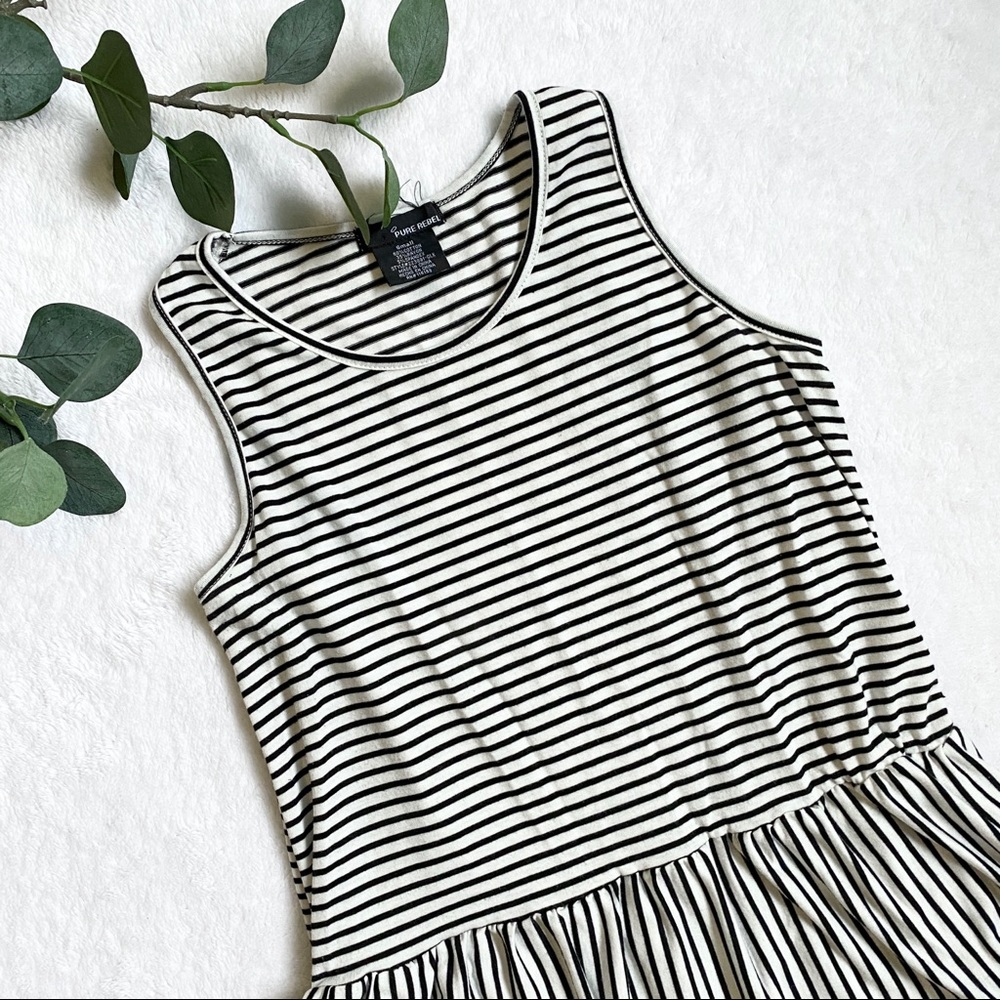 NWOT Navy + white stripe peplum tank top shirt